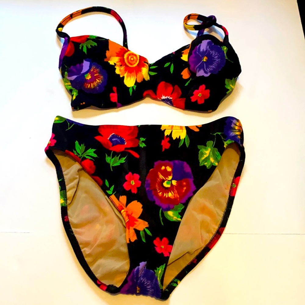 Vintage flower power pattern suit